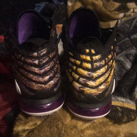 Lebron 17